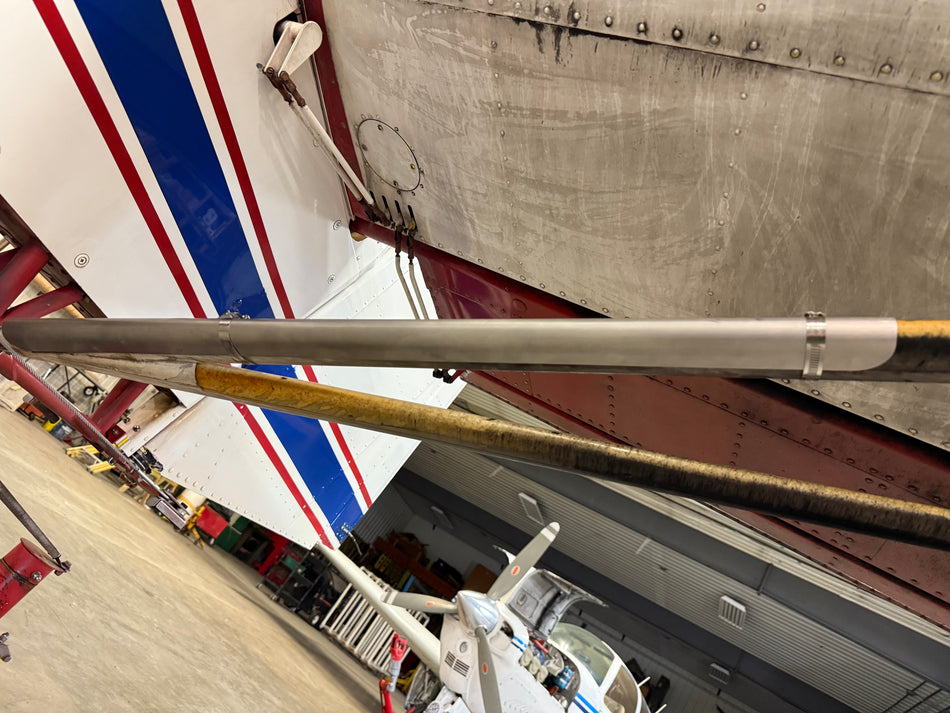 Air tractor horizontal strut protection stainless steel