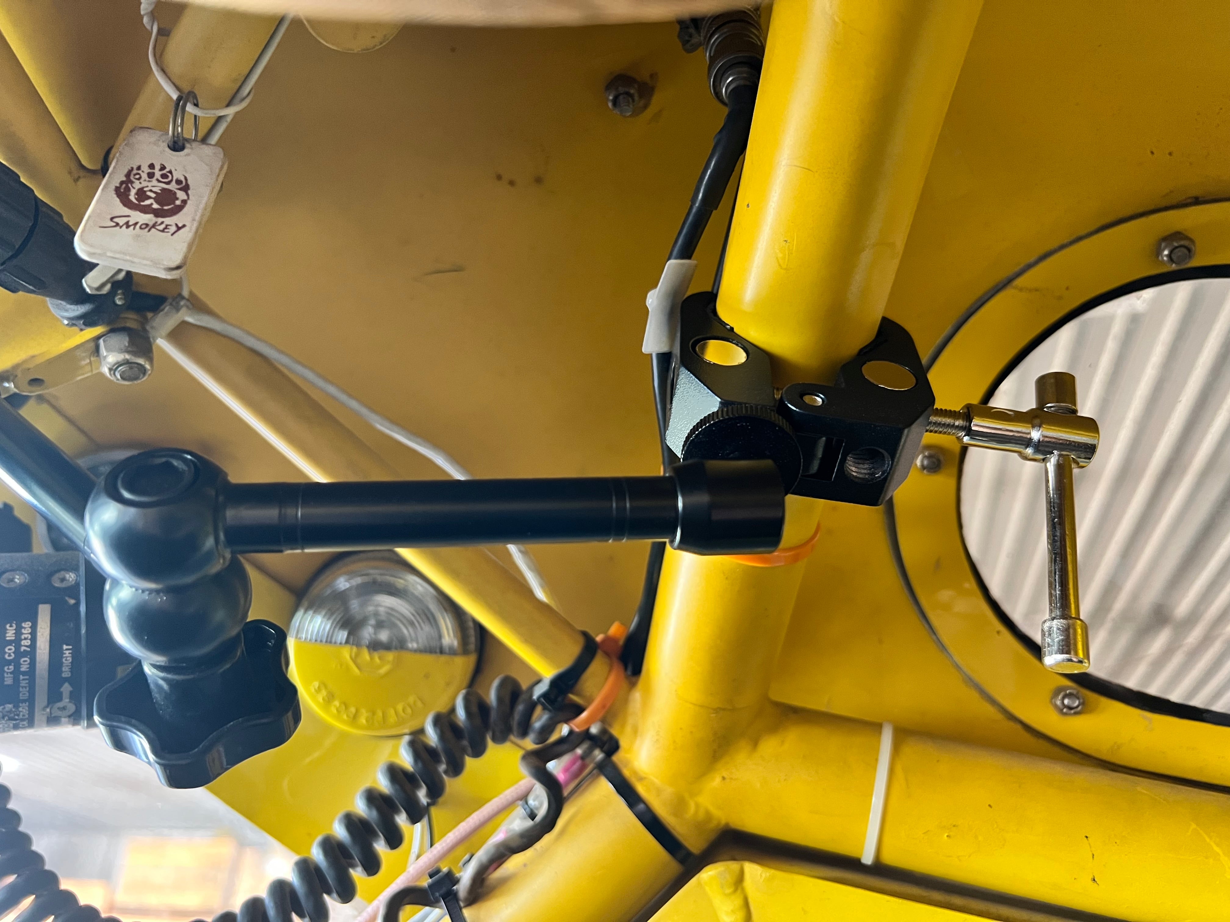 NEW! ARTICULATING ARM SINGLE KNOB SUN VISOR