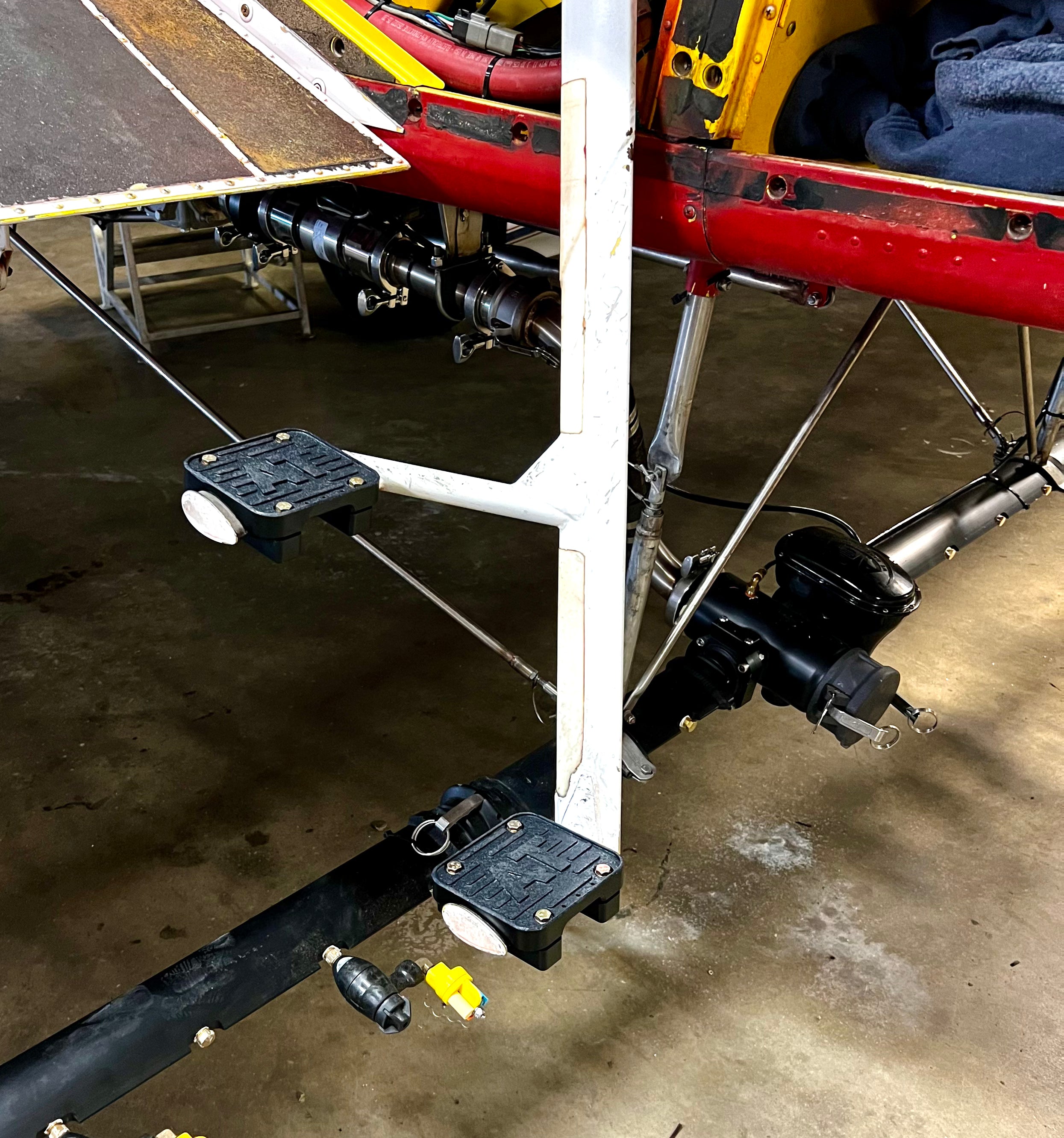 Air Tractor Clamp step